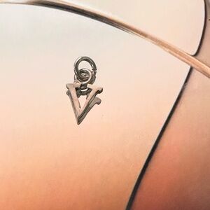 Letter V charm necklace bracelet.925 sterling silver
